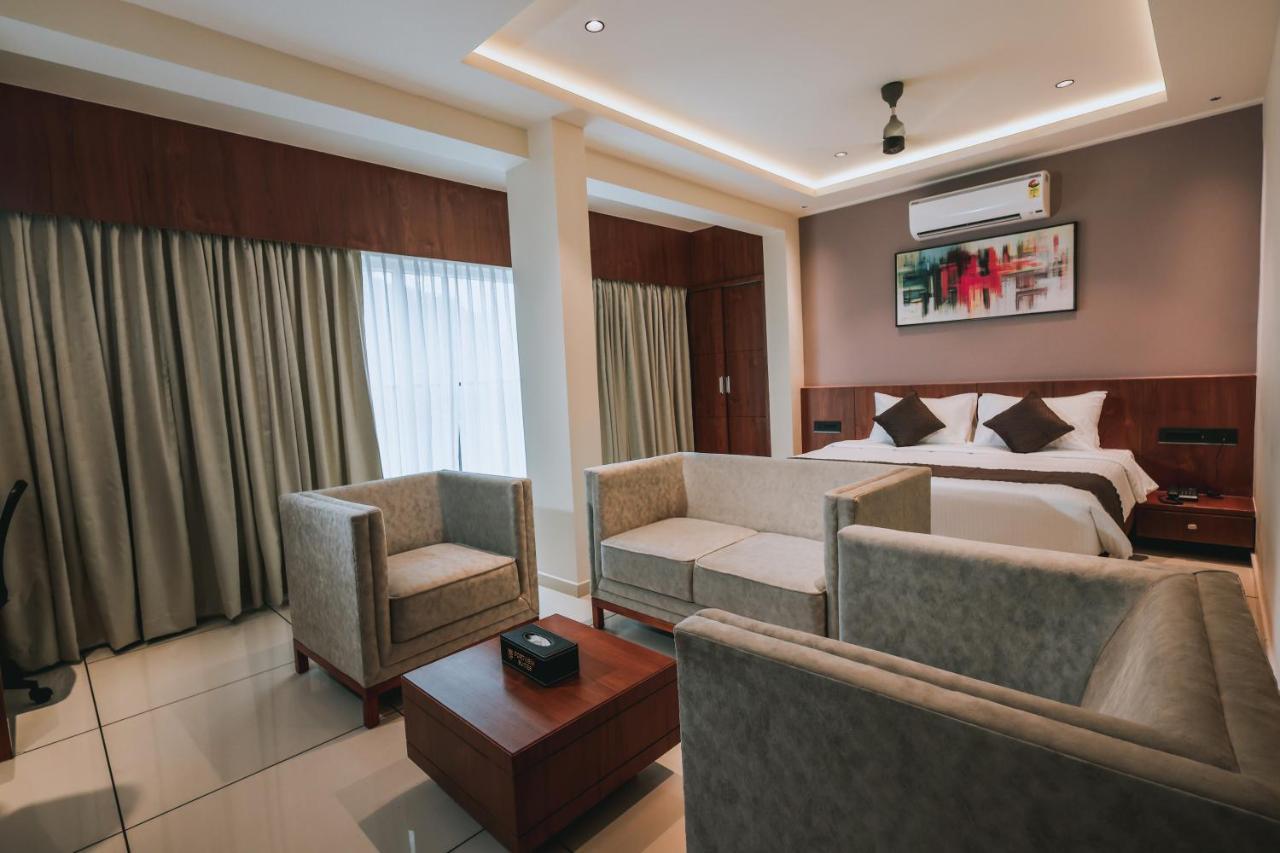 Fortview Suites Kāsaragod Dış mekan fotoğraf