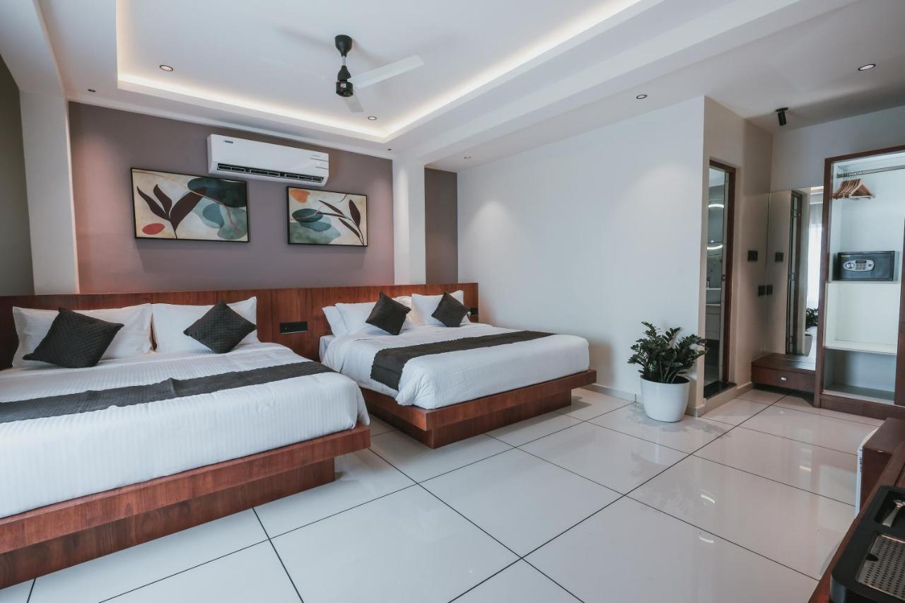 Fortview Suites Kāsaragod Dış mekan fotoğraf