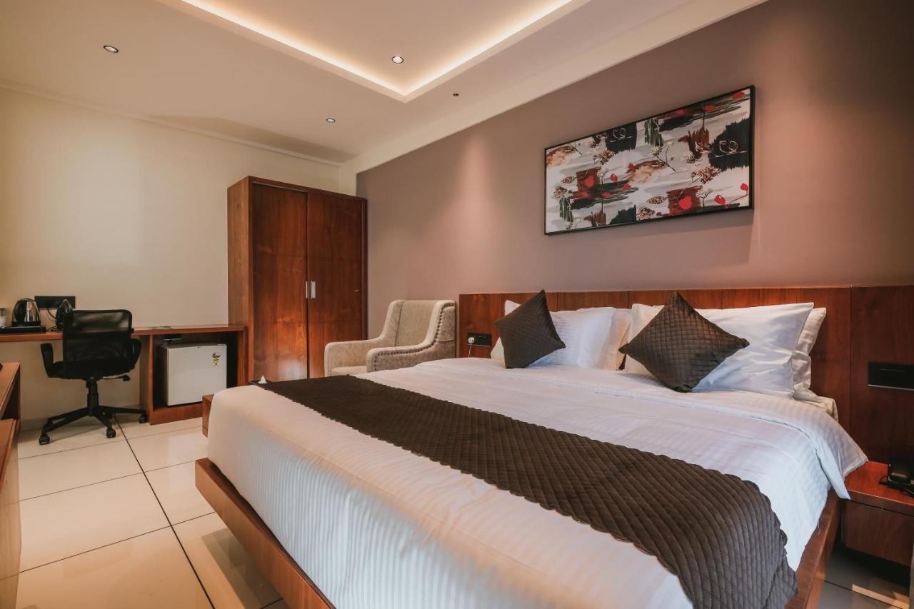 Fortview Suites Kāsaragod Dış mekan fotoğraf