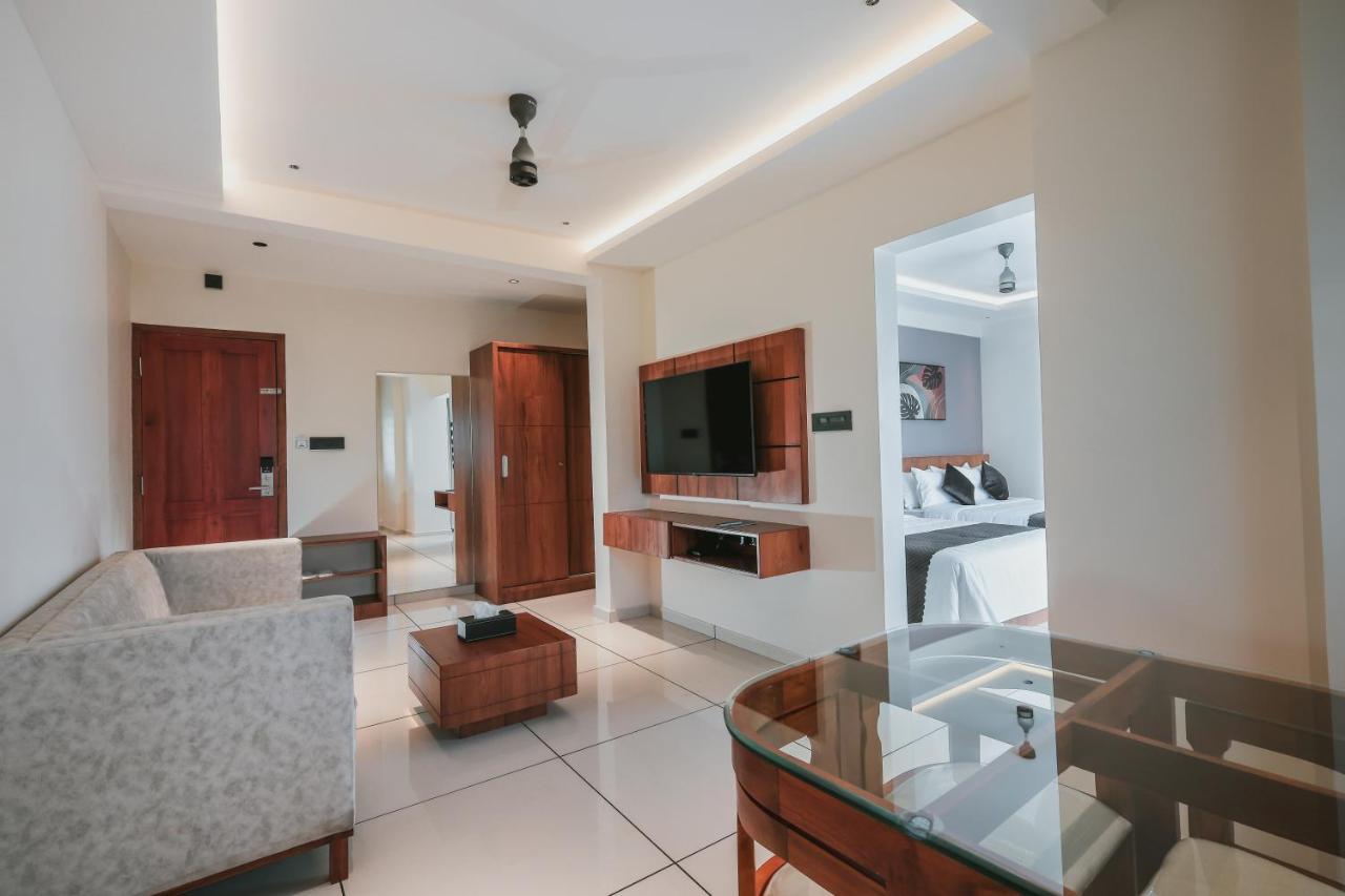 Fortview Suites Kāsaragod Dış mekan fotoğraf